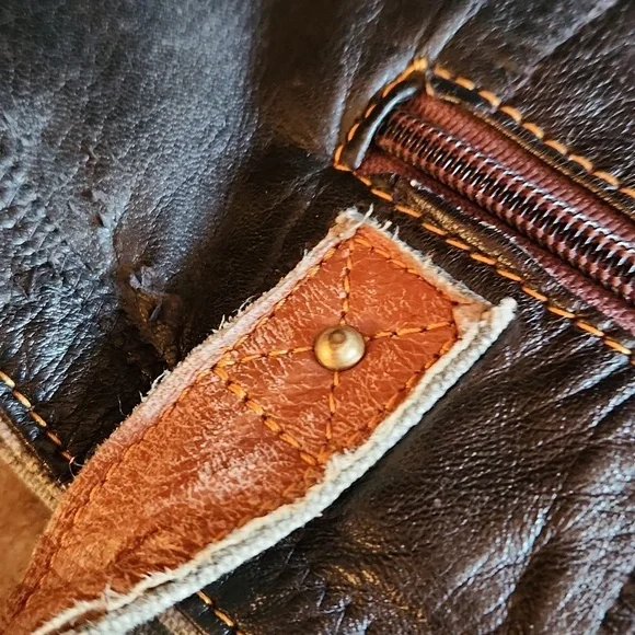 Vaan & Co Black With Brown Accent Leather Tote - Picture 11 of 16